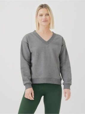 Pact Medium Grey V-Neck Organic Cotton V-Neck Chunky Cozy Normcore Sweatshirt